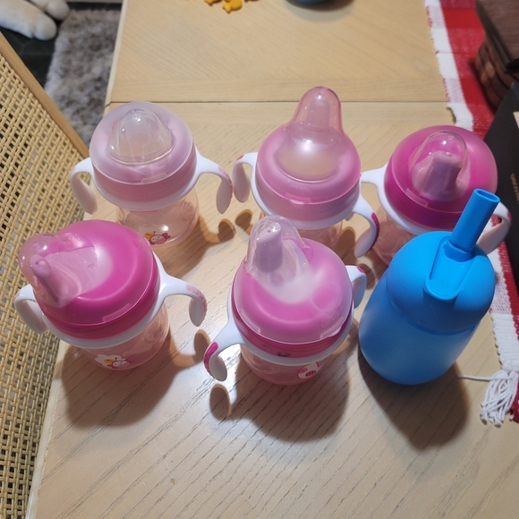 Chicco Pink and Blue Sippy Cups Set Of 5 - Picture 1 of 8